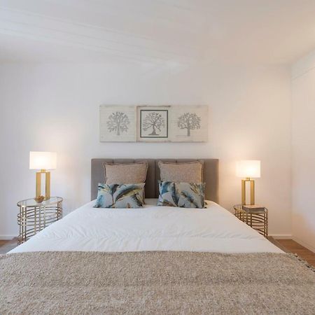 Lovelystay - Downtown Balcony Apartment With Free Parking Porto Exterior foto