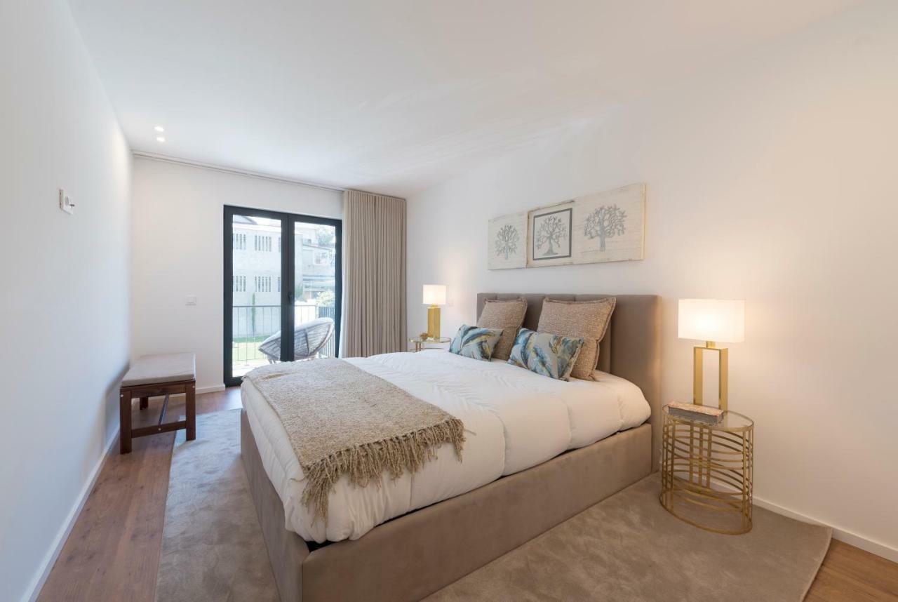 Lovelystay - Downtown Balcony Apartment With Free Parking Porto Exterior foto